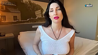 Elképesztő Házi Videó A Barátnőm Dögös Milf-Jéről, Amint Elképesztő Orális Szexet Ad